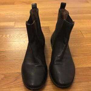 Frye ankle boots. Size 7.